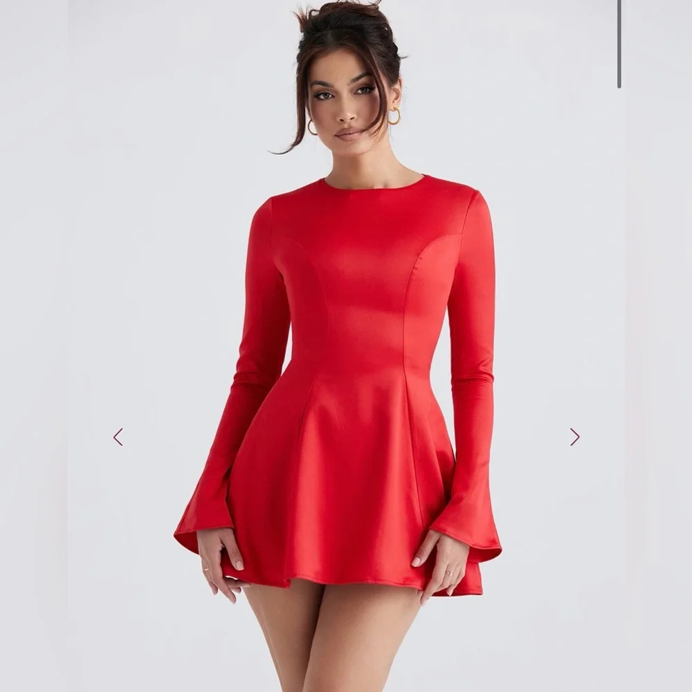House of CB Sacha Satin Mini Dress in Red Size XL - Picture 1 of 13